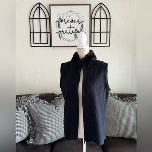 Coldwater Creek 100% Wool Vest In Black Faux Fur Collar Full Zip Size S Winter